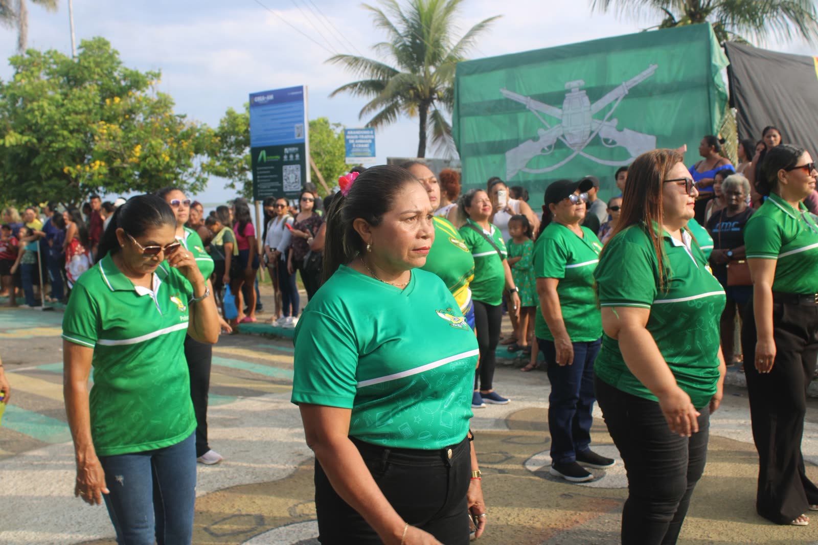 Estudantes desfilando em Barcelos