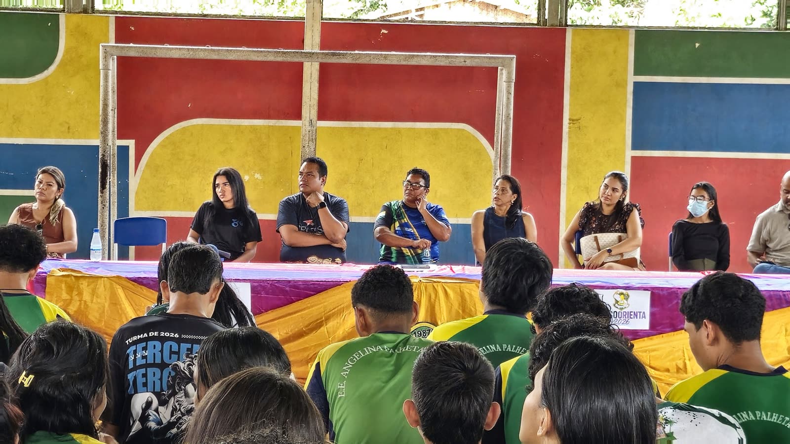 Roda de conversa do Psico Orienta 2026 com autoridades locais